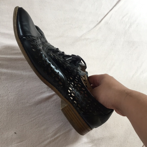 Sam & Libby faux leather shoes - Picture 3 of 3